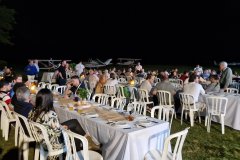 Abendveranstaltung am Flugplatz