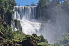 Wasserfälle-Iguazu-im-Boot-2
