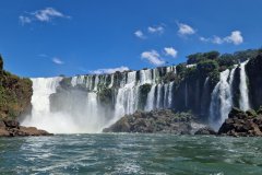 Wasserfälle-Iguazu-im-Boot-3