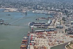 Kreuzfahrtschiffe-in-Montevideo